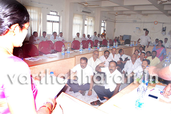 ವಿಪಕ್ಷ ಬಿಜೆಪಿಯ ವಿರೋಧ, ಪ್ರತಿಭಟನೆ ಗದ್ದಲದ ನಡುವೆ ಪುತ್ತೂರು ನಗರಸಭೆ 61.98 ರೂ ಲಕ್ಷದ ಮಿಗತೆ ಬಜೆಟ್ ಮಂಡನೆ